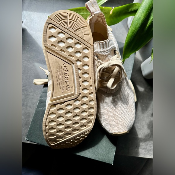 Adidas Boost Original NMD R1 PK PrimeKnit shoes - Picture 8 of 12